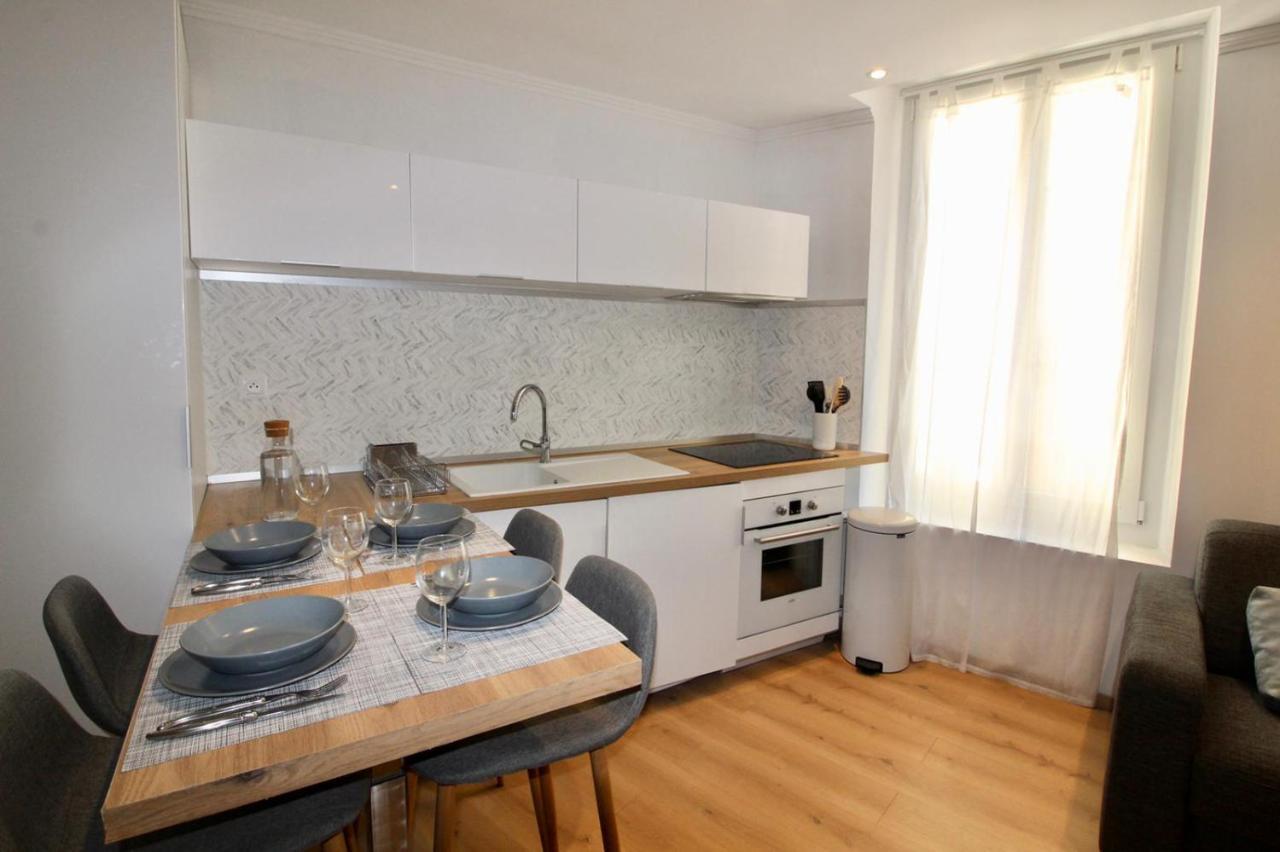 Lovely Apartment Heart Of Golden Square Fiber Wifi Nizza Esterno foto