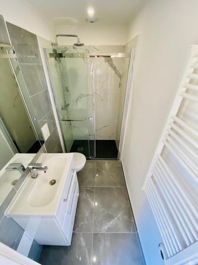 Lovely Apartment Heart Of Golden Square Fiber Wifi Nizza Esterno foto